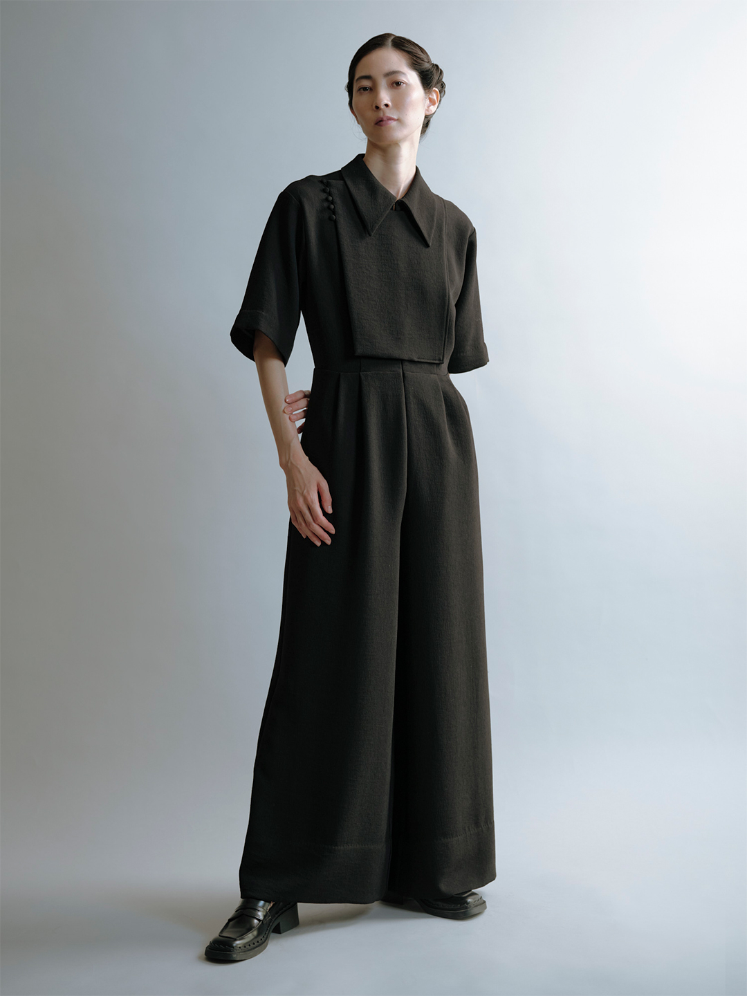 Uhlrich Jumpsuits/Black｜TĔLOPLAN | テーロプランの公式オンラインストア
