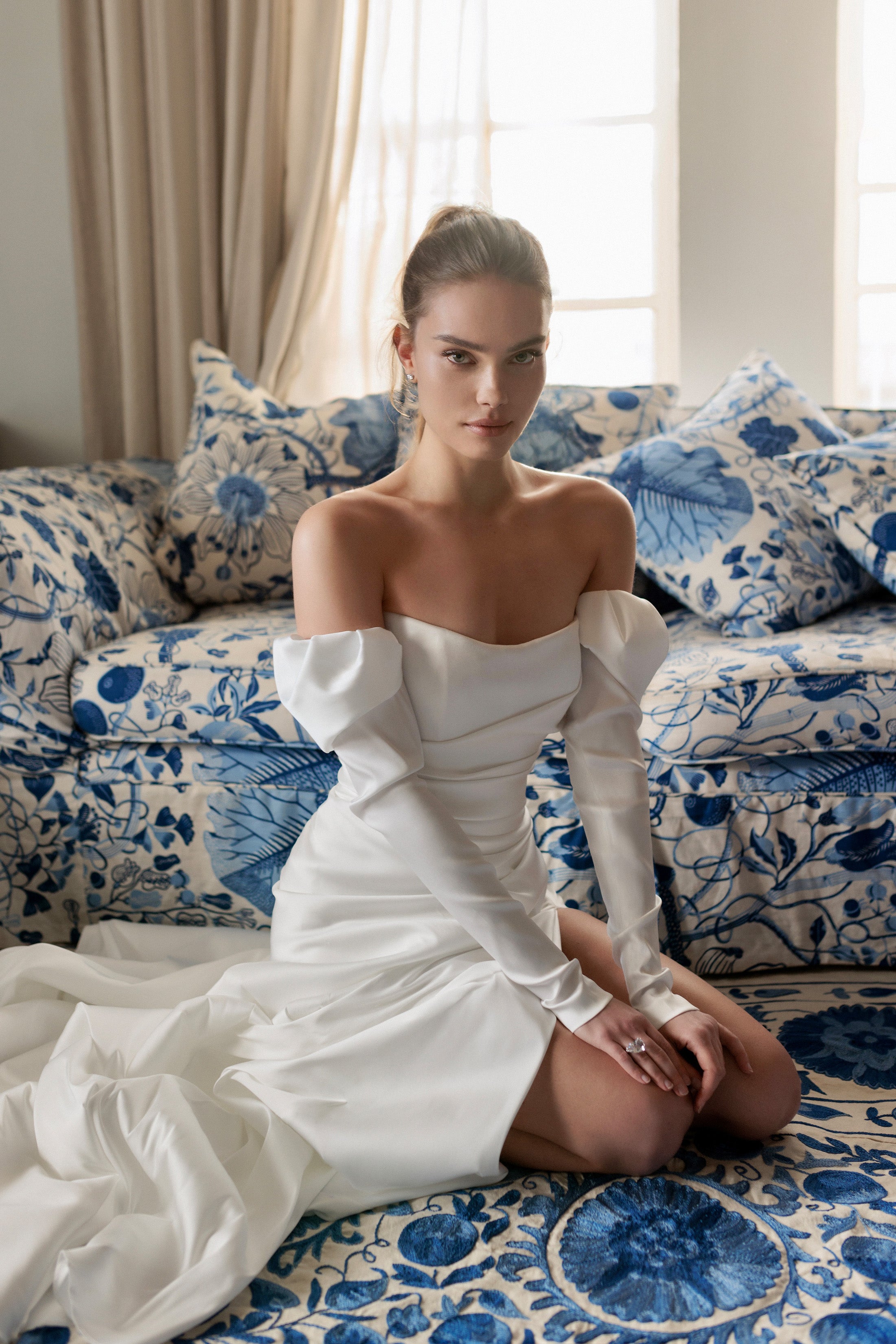 LH-026 / Nadia｜ウェディングドレス、ブランドドレスのレンタルならザ