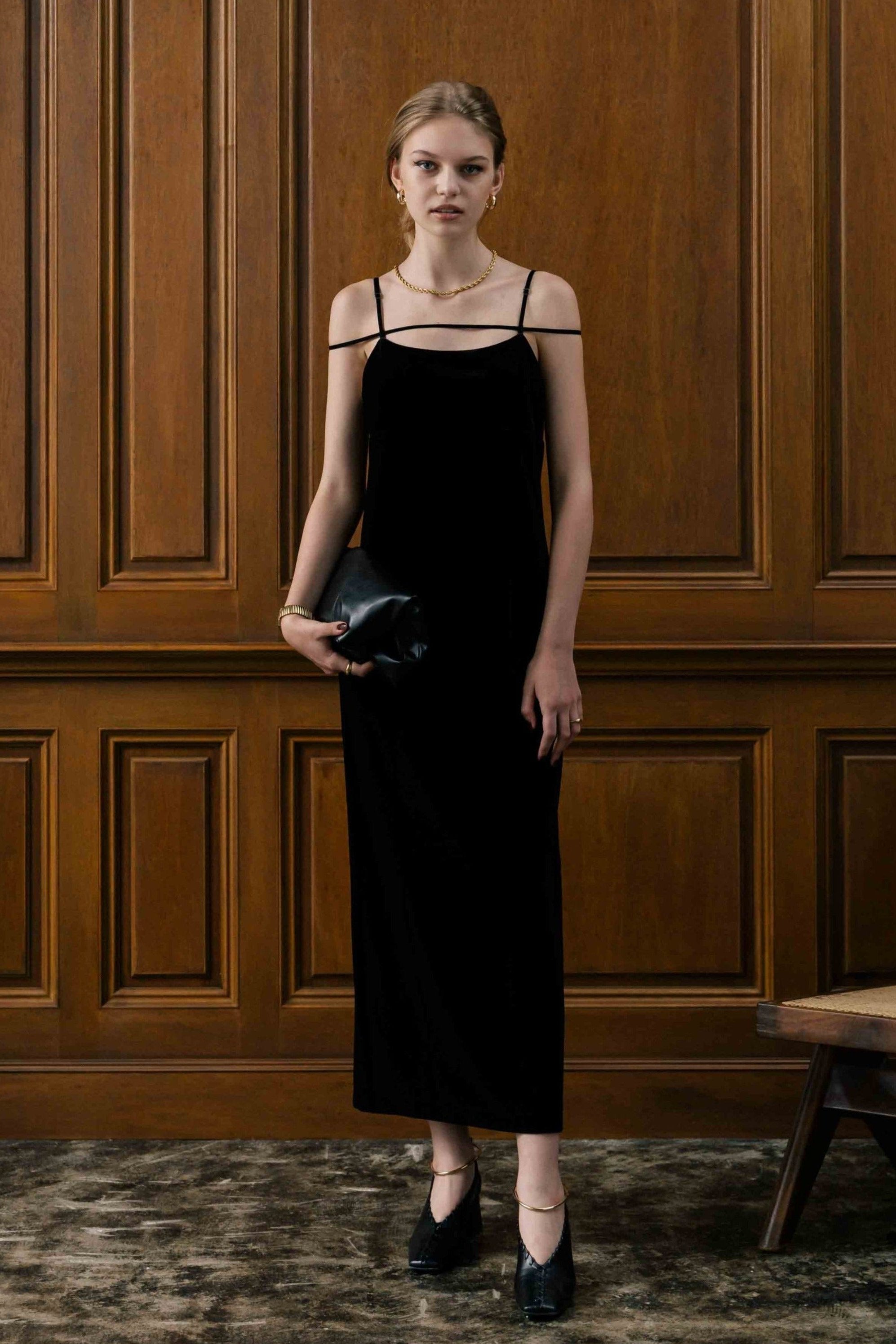 Annecy Velour Onepiece – THE TOÉ