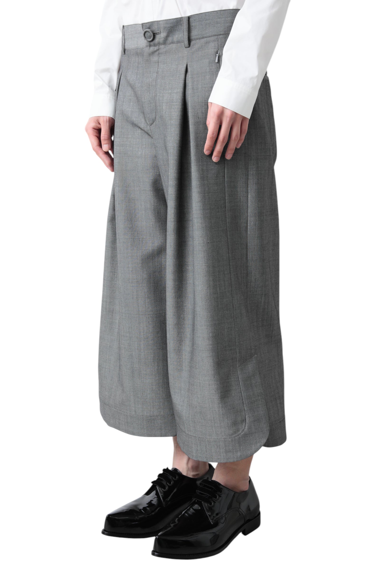 ORIMI CROPPED BIG SLACKS – THE ELEPHANT