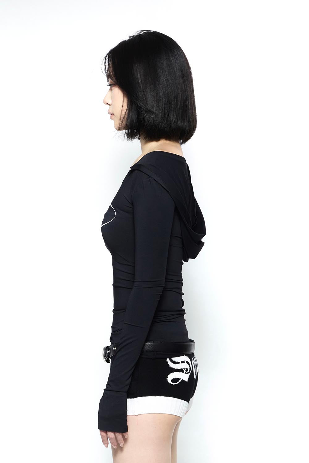 THEREDTHREAD / ザレッドスレッド】S heart fit tops