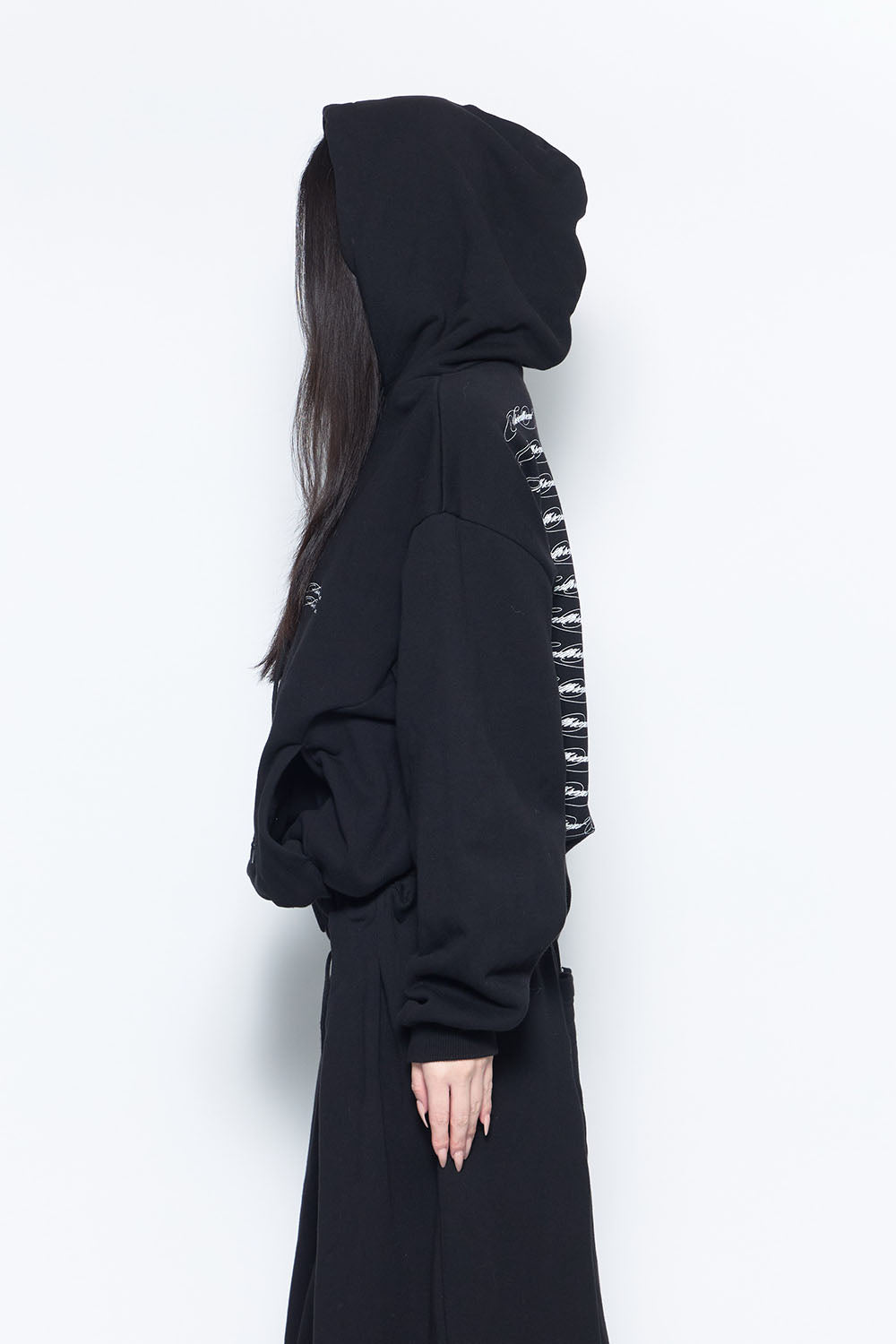 THEREDTHREAD / ザレッドスレッド】S logo pullover hoodie