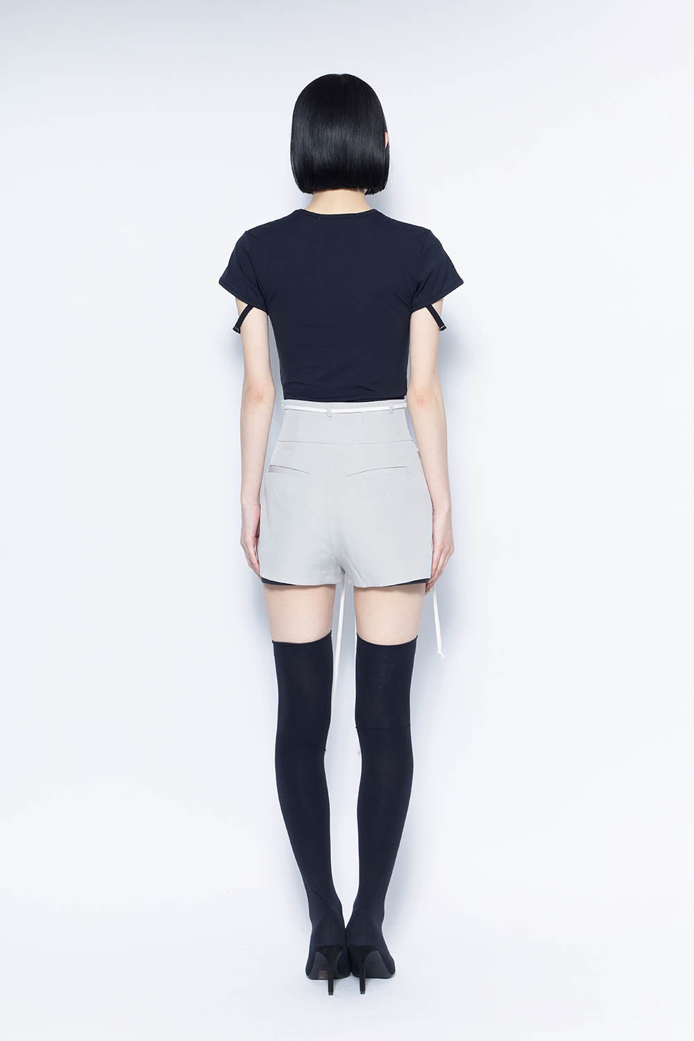 THEREDTHREAD / ザレッドスレッド】S lace up shorts