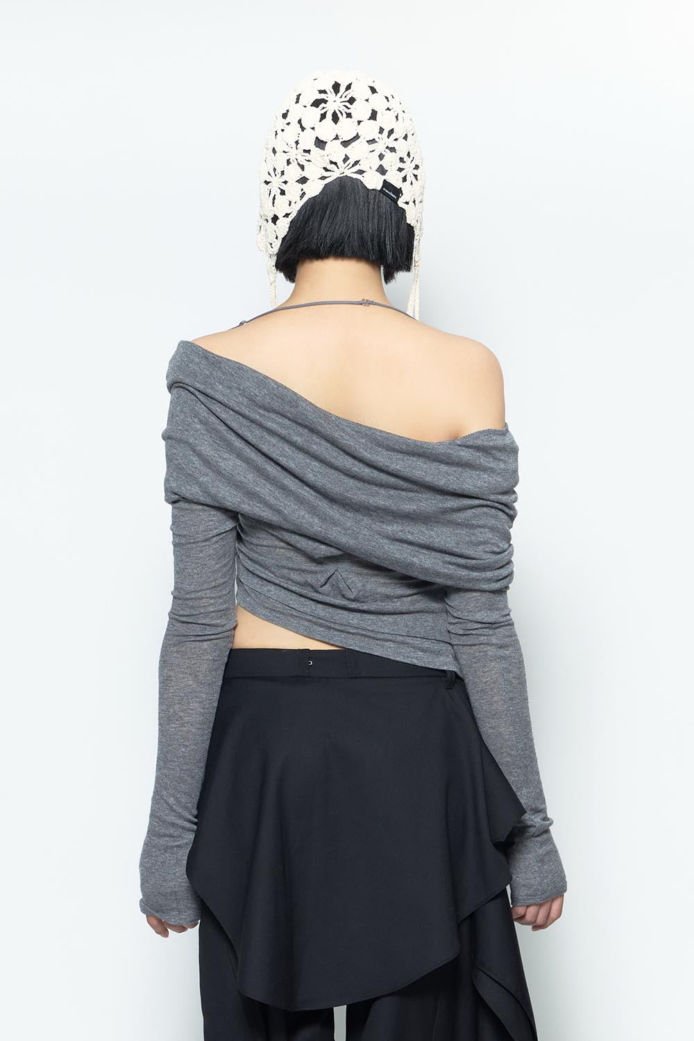 THEREDTHREAD / ザレッドスレッド】S strap off shoulder tops