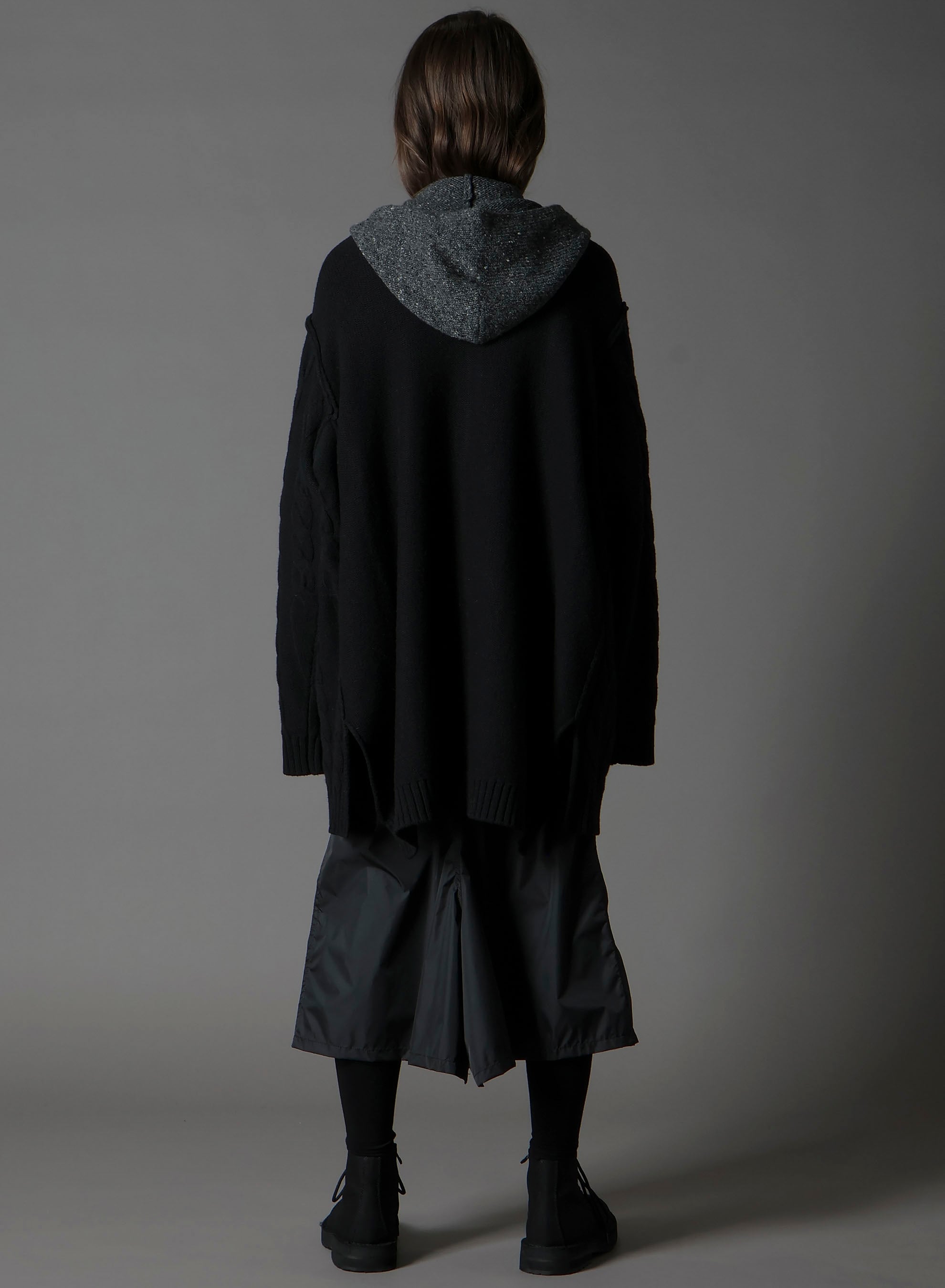 FINE MERINO WOOL CABLE SWITCH UNBALANCE HOODIE(XS Black x Gray