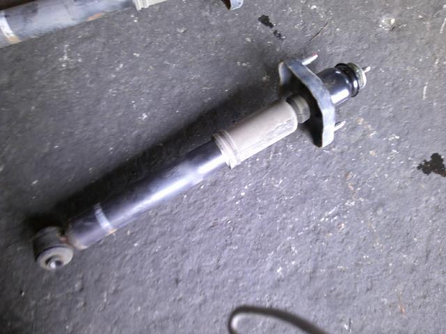 楽天市場】デリカd5（ショックアブソーバー｜サスペンション）：パーツ