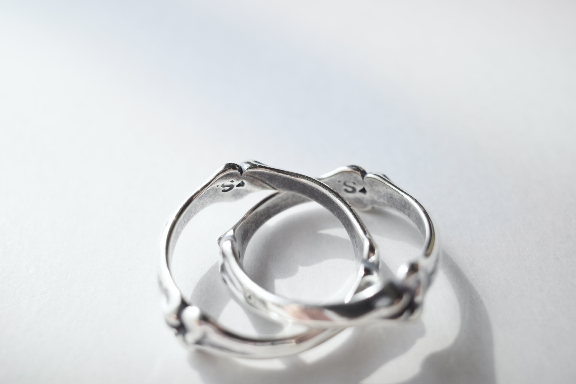 TAKAHIROMIYASHITATheSoloist. bone shaped dual ring. - tity