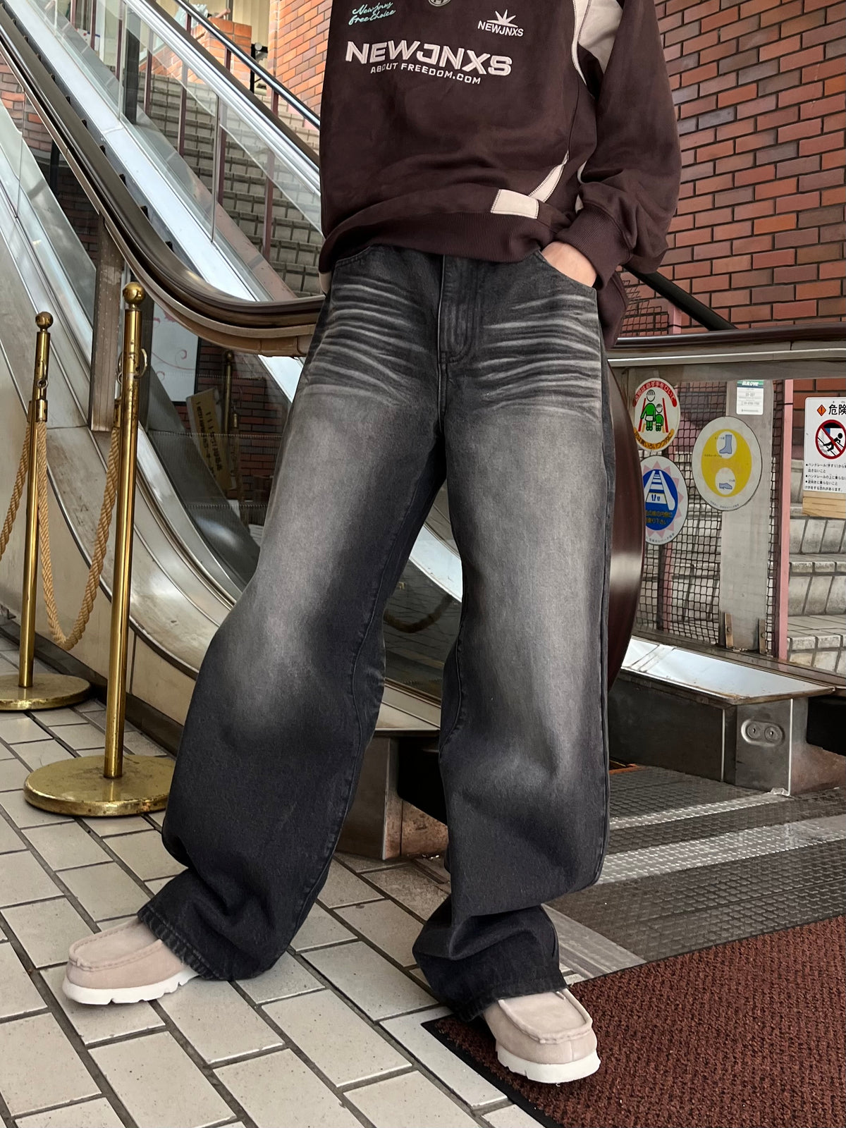 10日以内お届け】 ウォッシュドブラックバギーデニム L2011