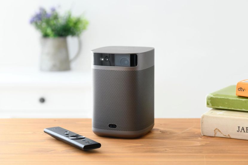 レビュー】寝ながらも見られる最強の家庭用プロジェクターXGIMI(エクス