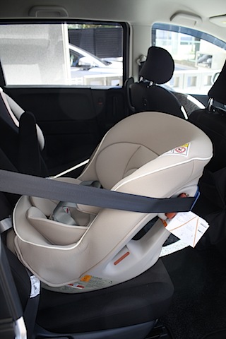 コンビのチャイルドシート コッコロS ヘーゼルナッツ – tokentoken.com