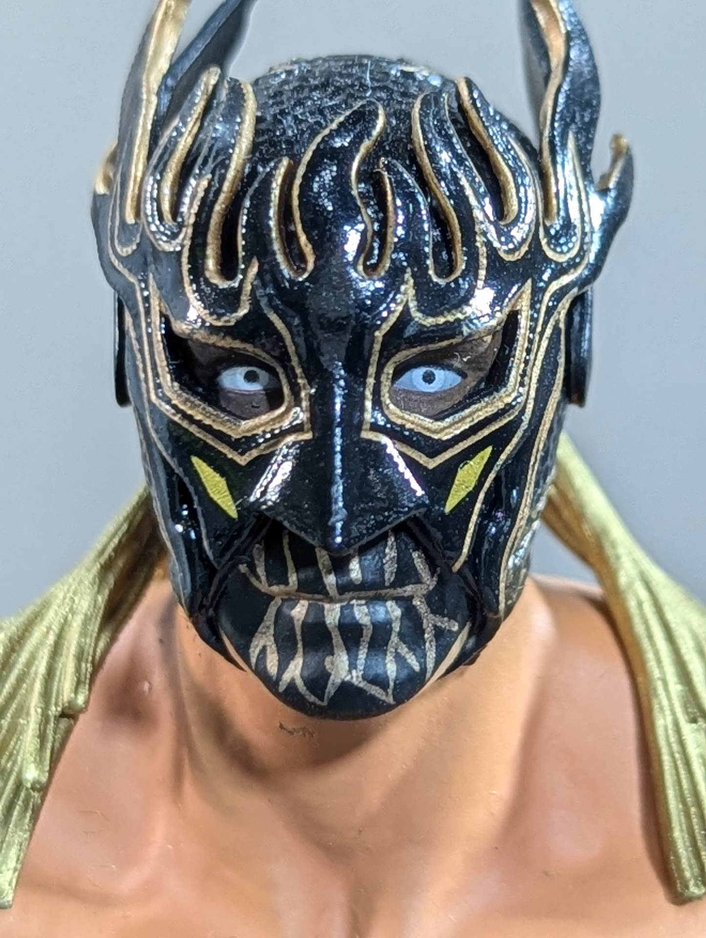 新品】エル・デスペラード フィギュア 黒金マスク ストーム