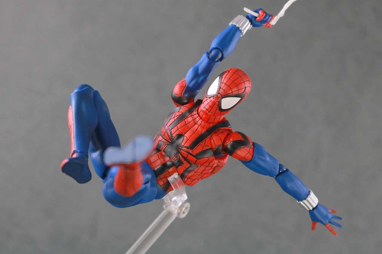 MAFEX スパイダーマン（ベン・ライリー） レビュー | トイハコ