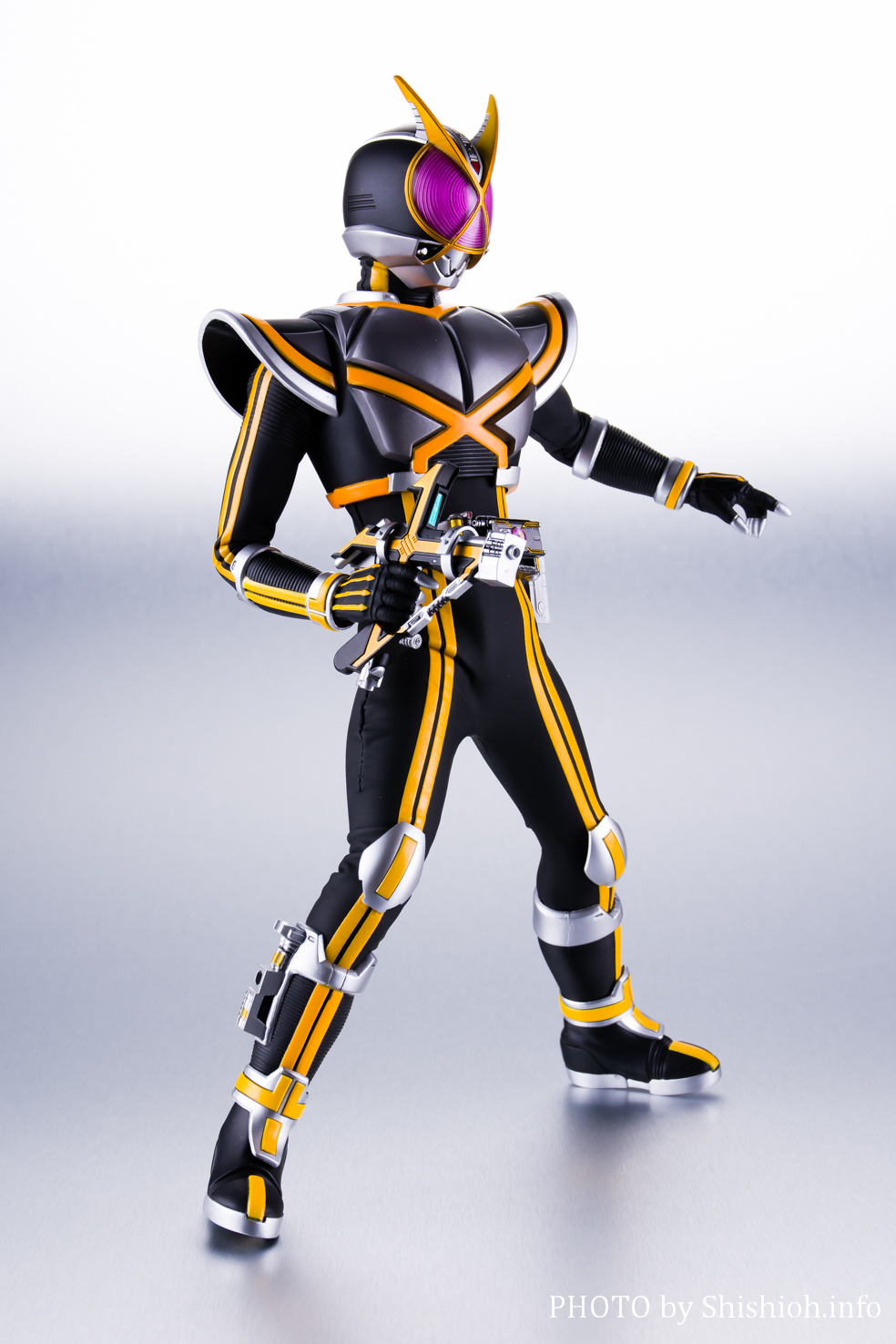 レビュー】リアルアクションヒーローズ No.509 RAH DX 仮面ライダーカイザ