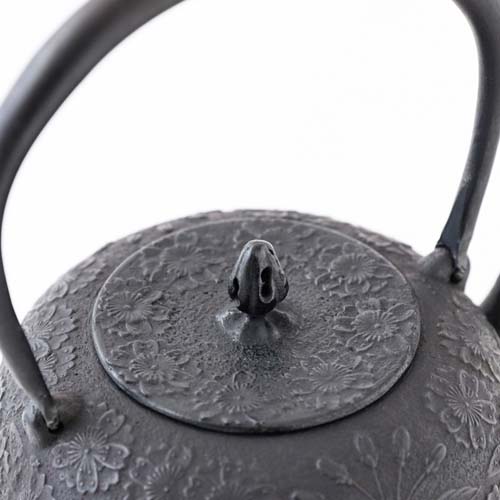 楽天市場】南部鉄器 薫山工房 南部鉄瓶 棗型 伝統工芸品 金属製 ケトル