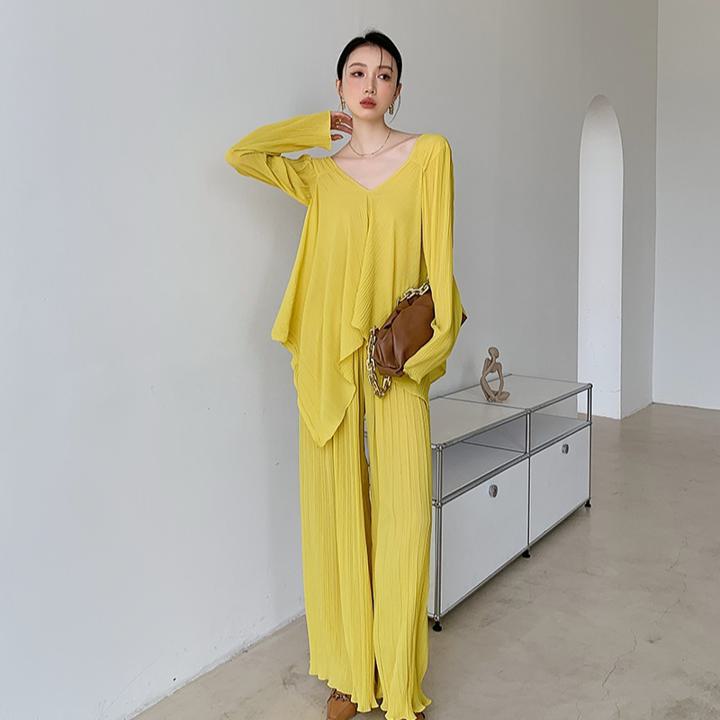 楽天市場】【セットアップ】イエロー Vネック プリーツ 長袖トップス＋