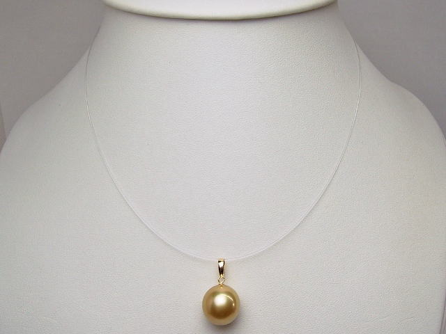 楽天市場】K18南洋白蝶真珠ペンダントトップ(ナチュラルゴールド