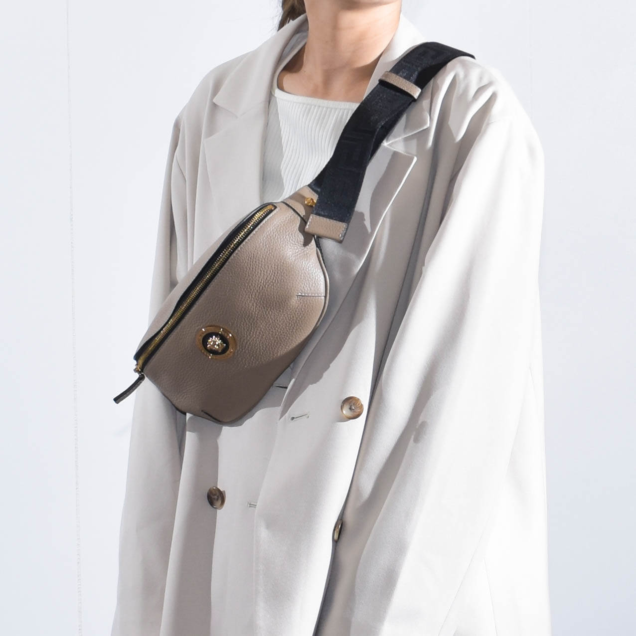 楽天市場】ヴェルサーチ バッグ ボディバッグ 本革 メデューサ