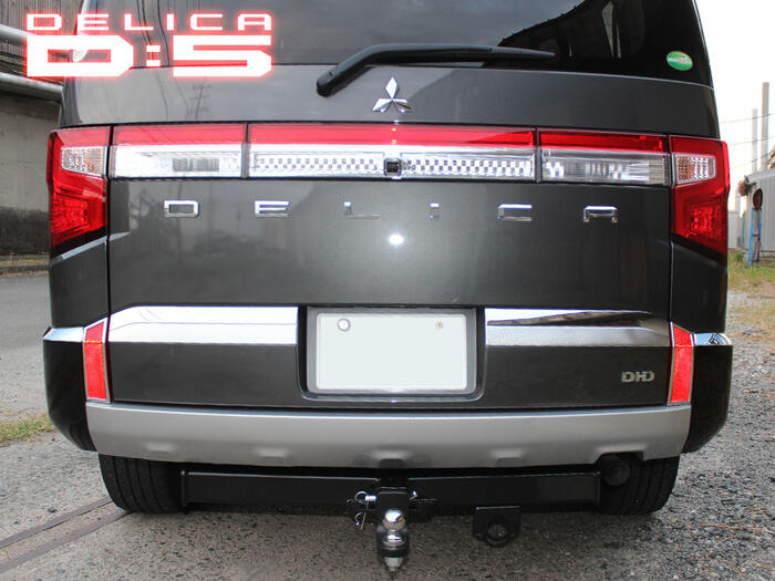 楽天市場】三菱 新型デリカD5 後期 バックドアガーニッシュ リアゲート