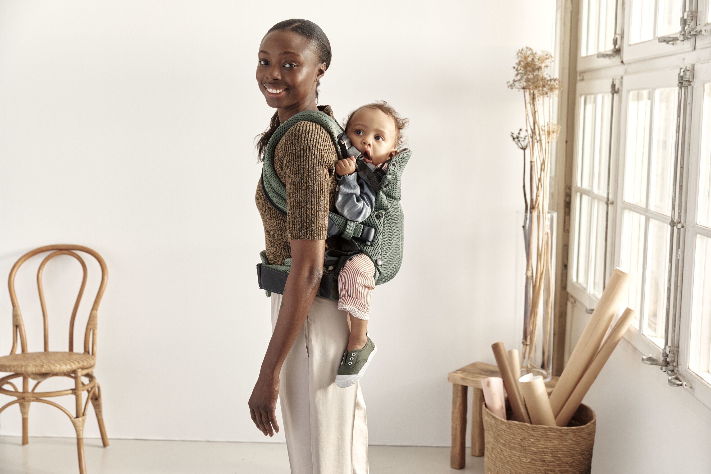 楽天市場】ベビービョルン 抱っこ紐 ハーモニー ダークグリーン