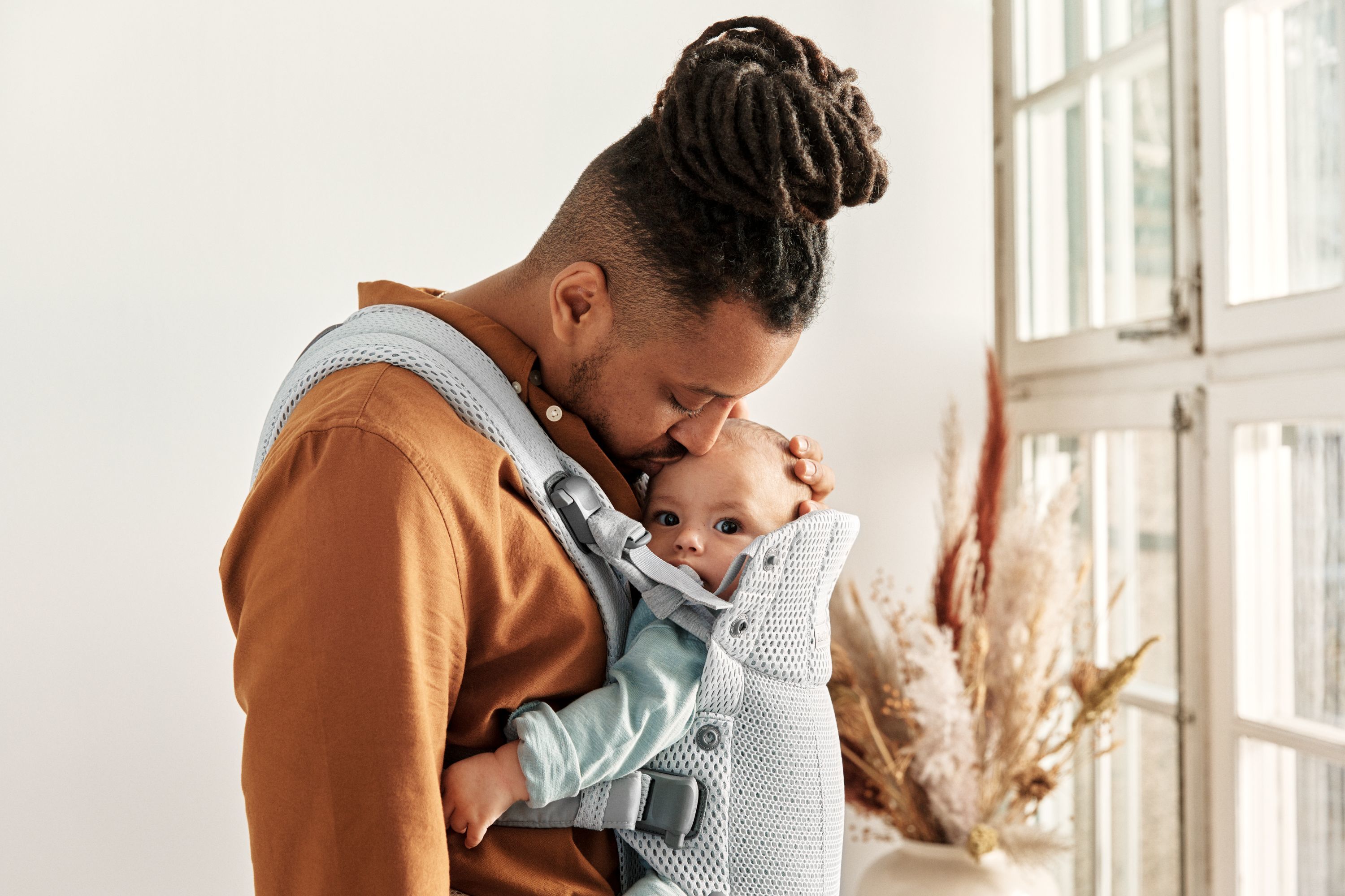 楽天市場】ベビービョルン 抱っこ紐 ハーモニー シルバー メッシュ