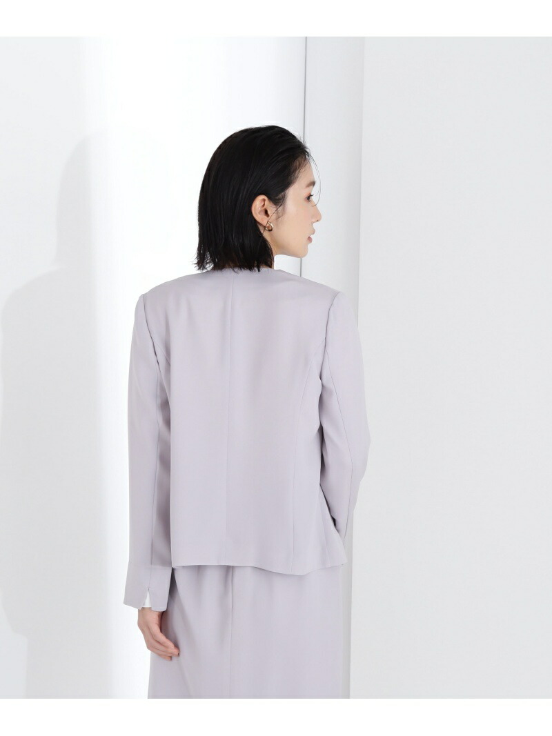 ナチュラルビューティーベーシック ノーカラー スーツ セットアップ