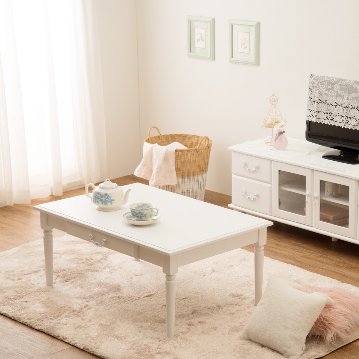 サナ 23日までお取り置き アンティークテーブル ホワイト 古いテーブル