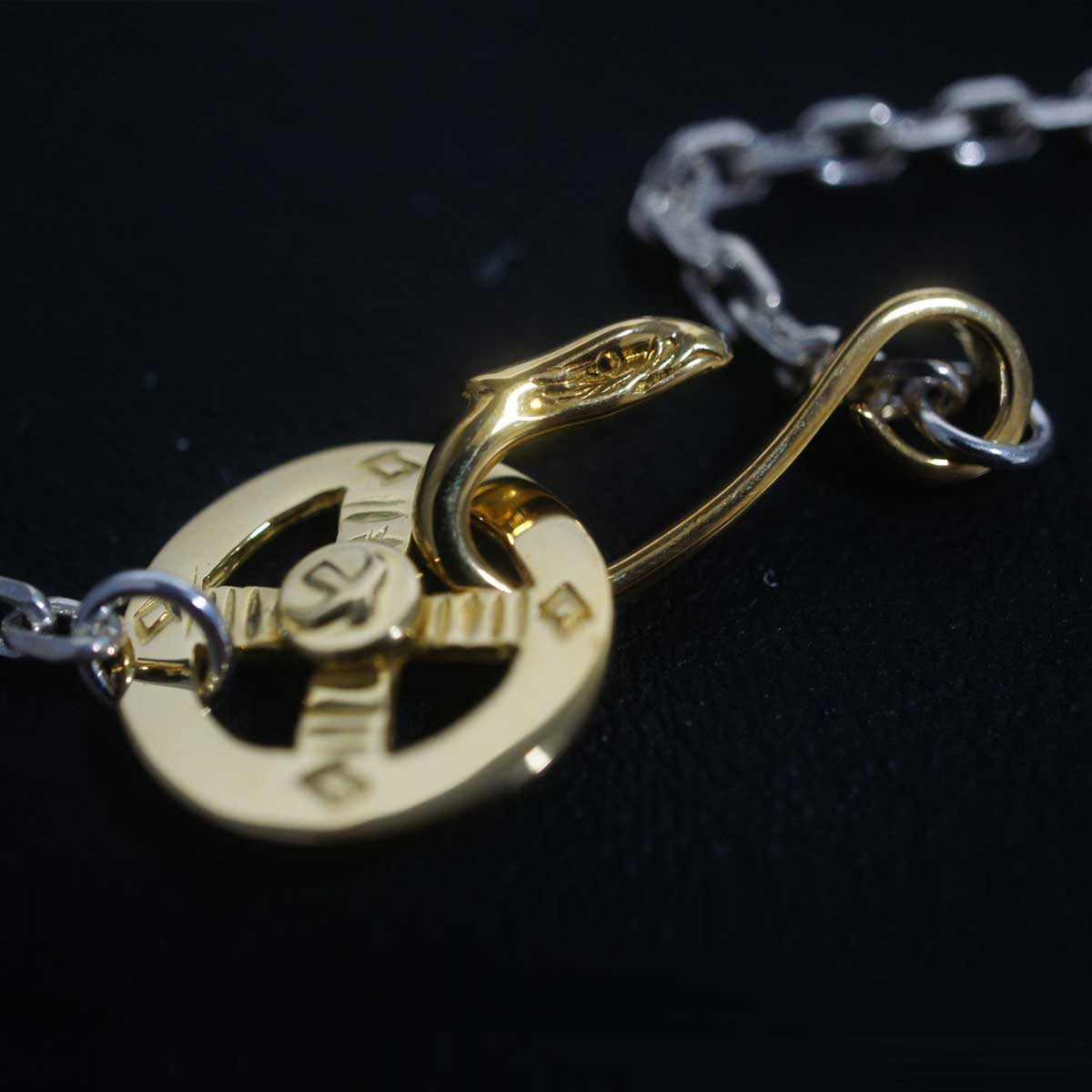 楽天市場】18金全金金縄ターコイズ 特大フェザーT.K.着用再現モデル 18