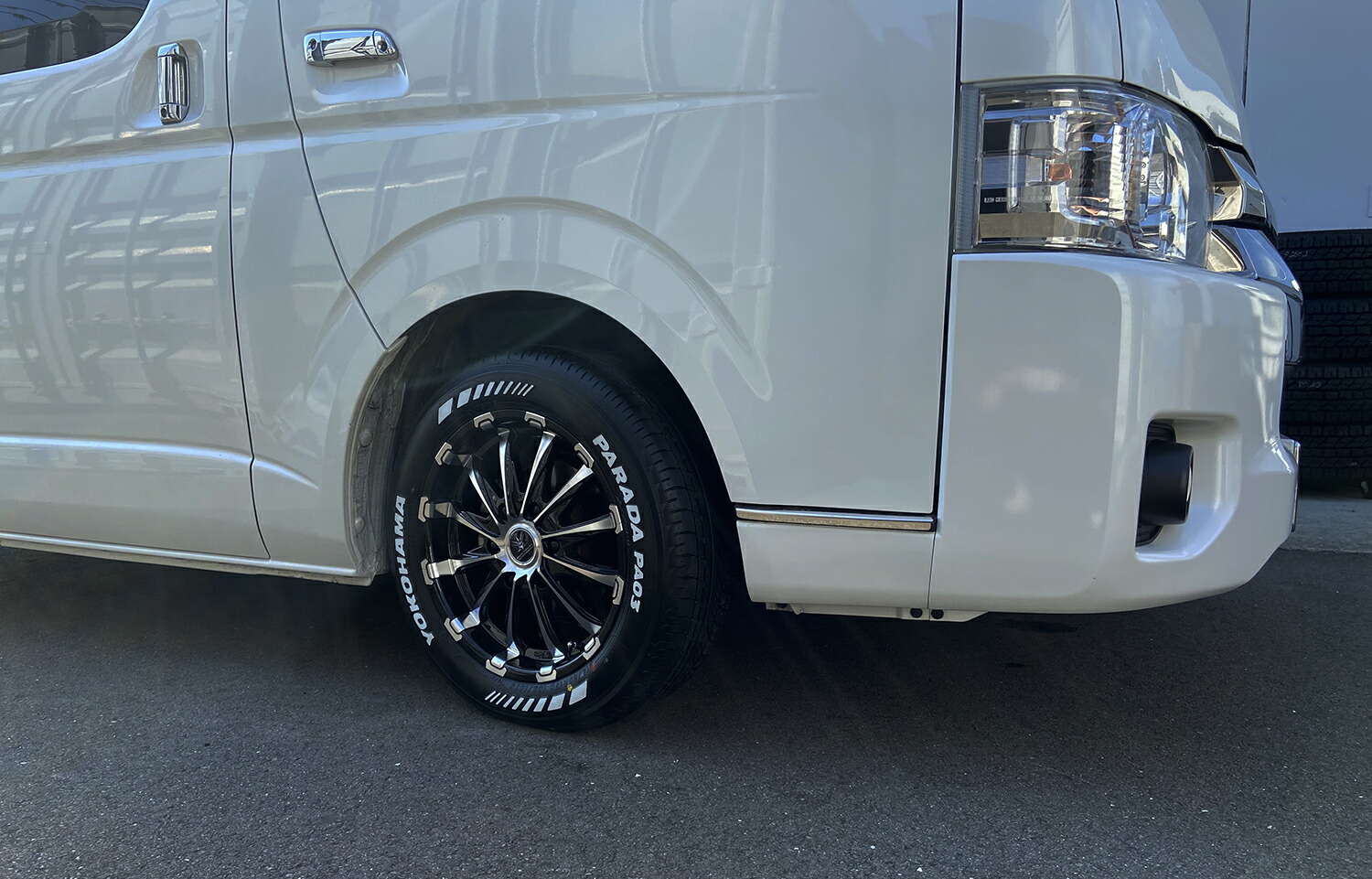 楽天市場】夏タイヤセット 4本組 車検対応品 200系ハイエース レジアス