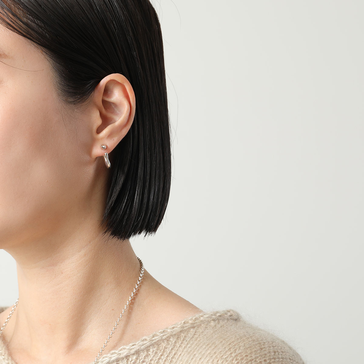 楽天市場】BOTTEGA VENETA ボッテガヴェネタ フープピアス SARDINE