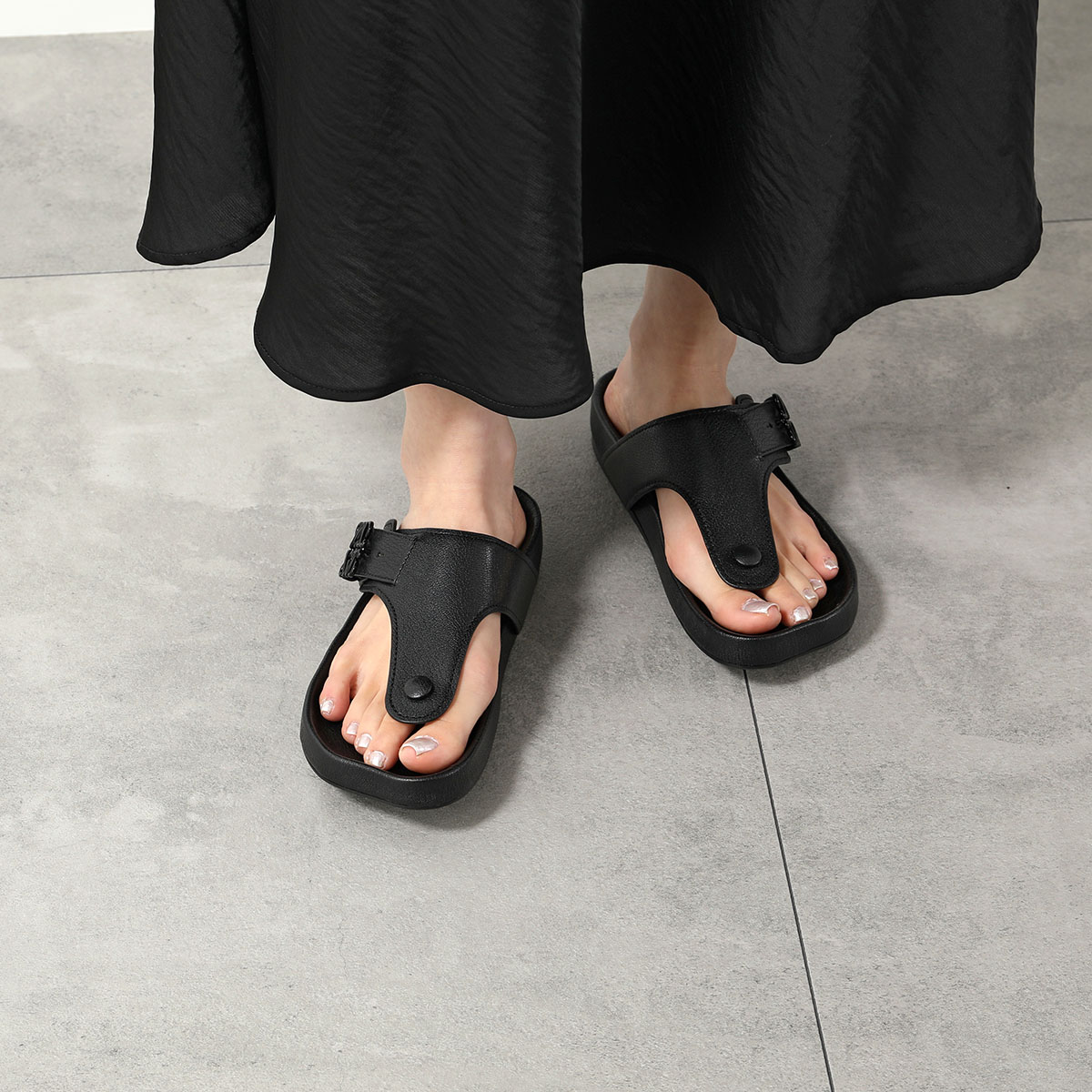 楽天市場】LOEWE ロエベ トングサンダル EASE SANDAL イーズ サンダル