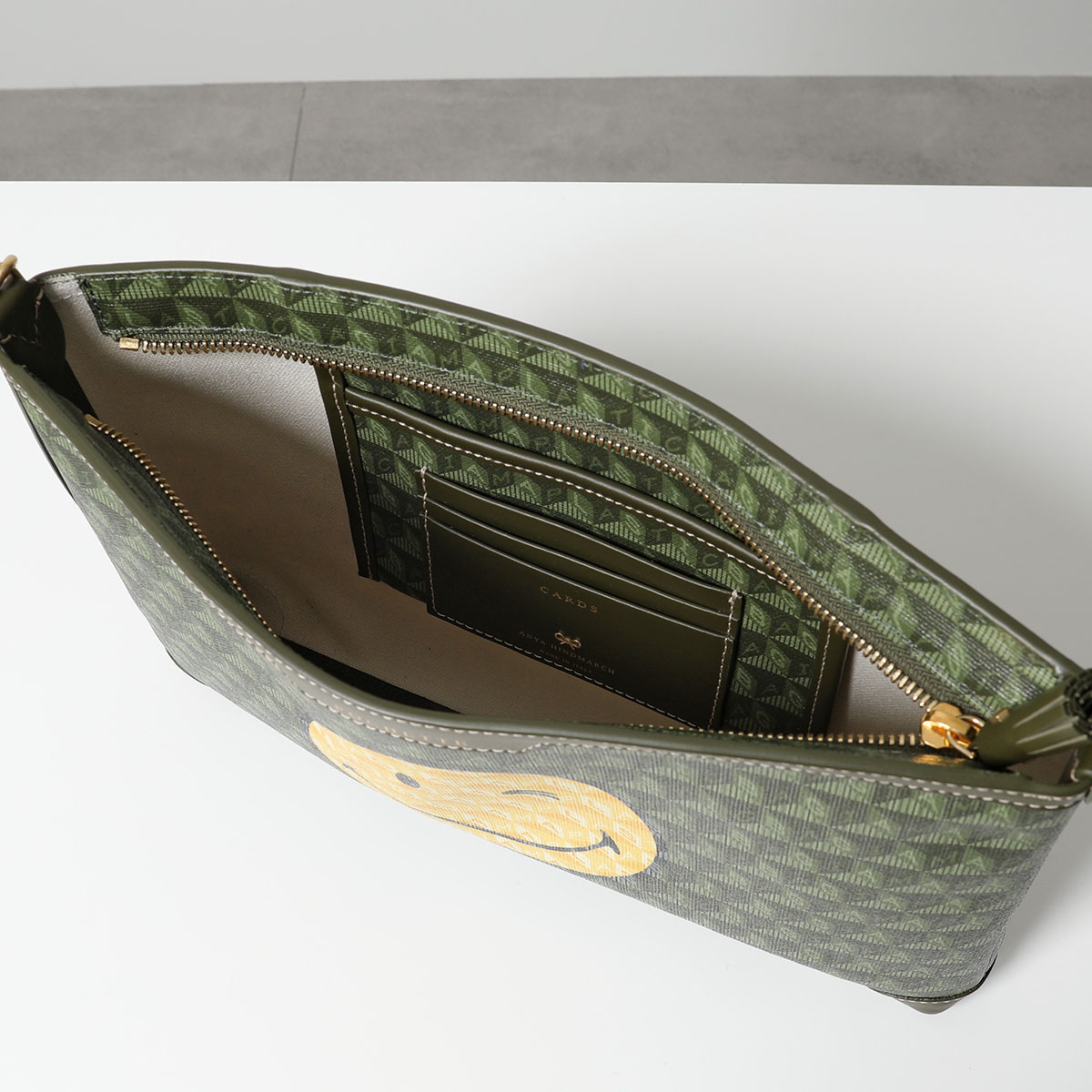 楽天市場】ANYA HINDMARCH アニヤハインドマーチ クラッチバッグ I am