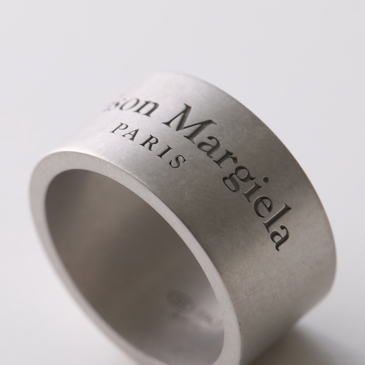 楽天市場】【最大2万円OFFクーポン対象・3/1限定】MAISON MARGIELA