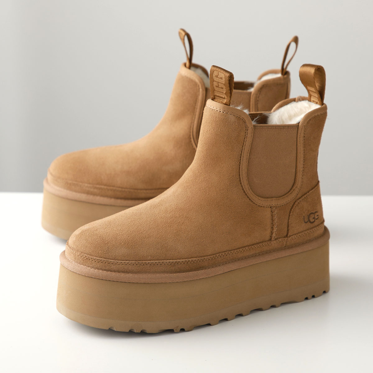 楽天市場】UGG アグ ムートンブーツ Neumel Platform Chelsea