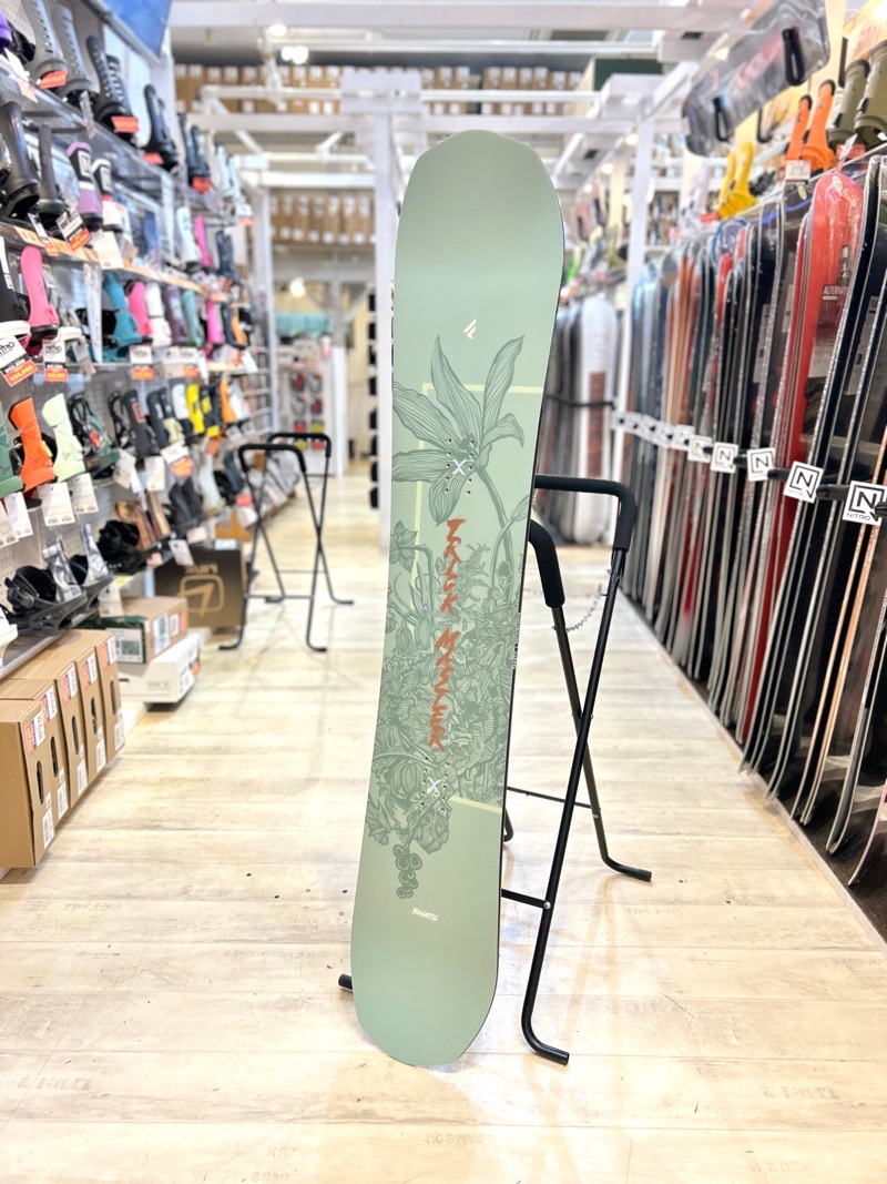 楽天市場】50％OFF 【即納】 メンズ スノーボード 板 型落ち FANATIC