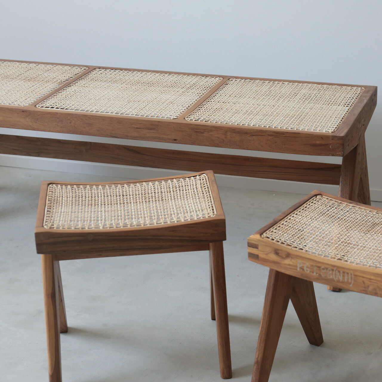 楽天市場】ピエール・ジャンヌレ ベンチ オットマン ラタン 古材