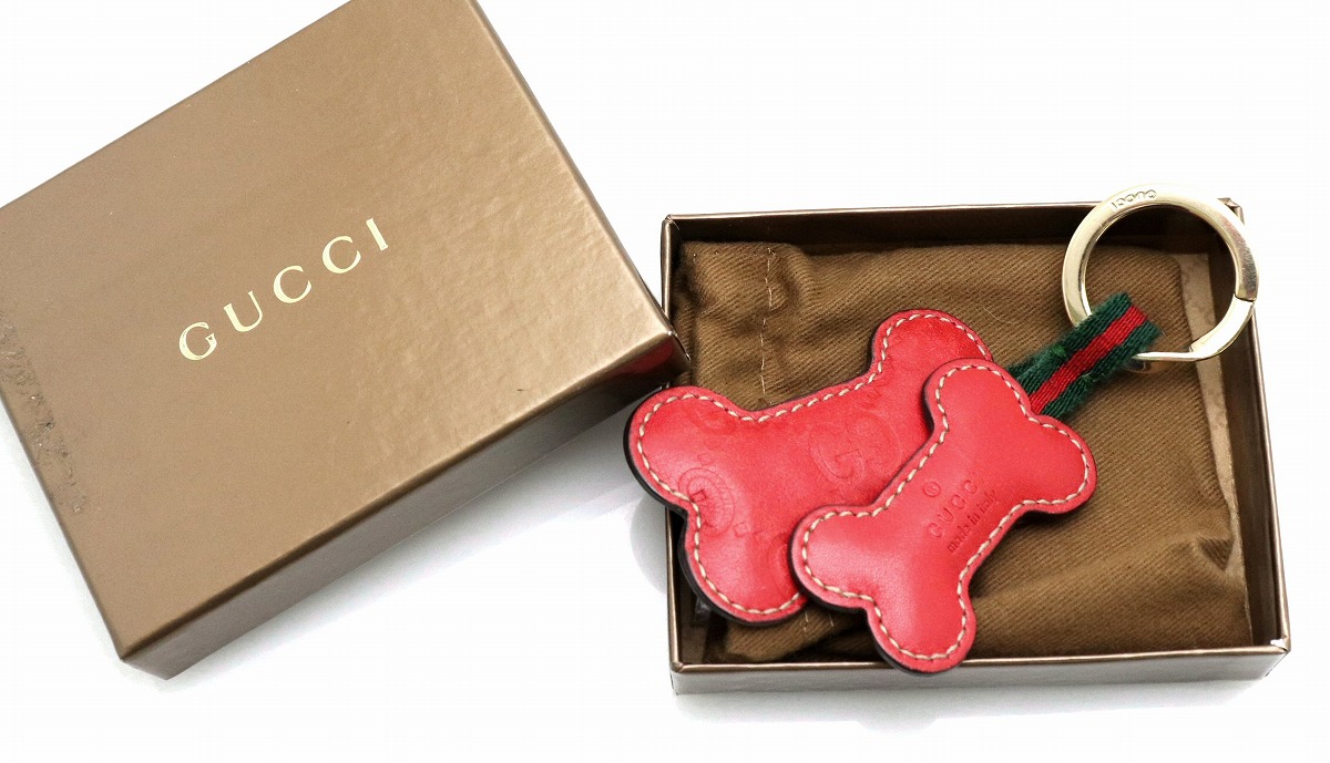 楽天市場】GUCCI グッチ グッチシマ シェリー ボーン型チャーム レザー