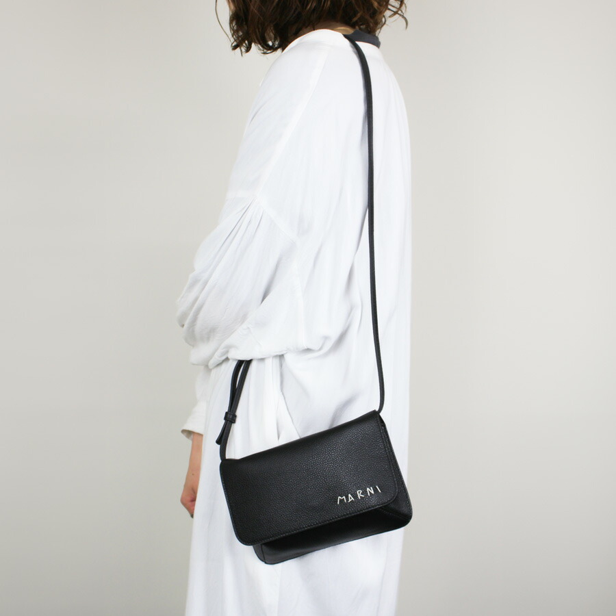 楽天市場】【2024年春夏新作】MARNI マルニ SHMO0038L4 P6533 マルニ