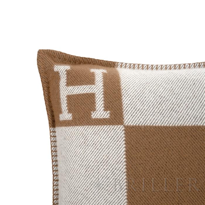 楽天市場】エルメス クッション アヴァロン PM エクリュ / キャラメル