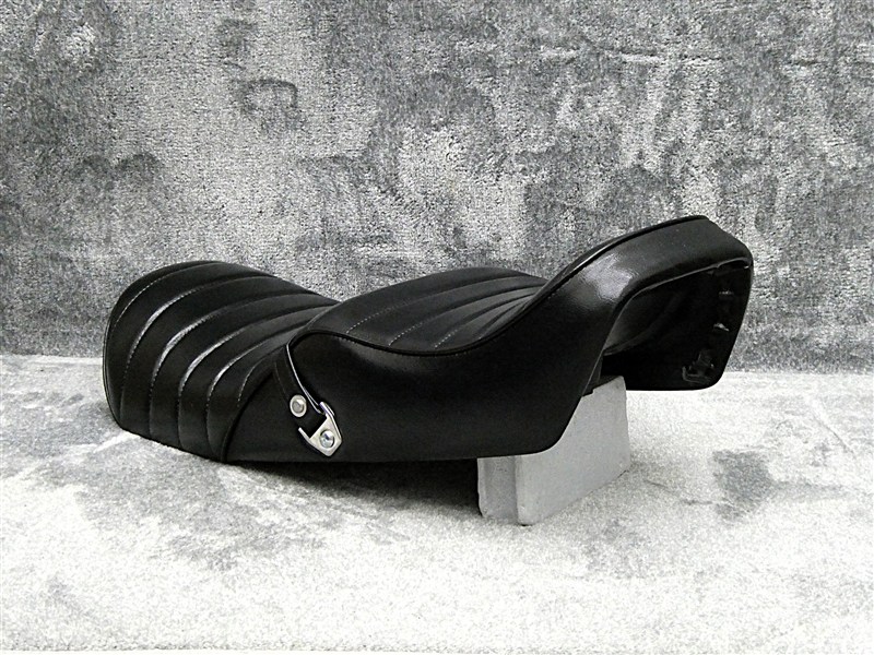 楽天市場】ホーク3 黒皮 タックロールシート/ブラック 黒 CB250N