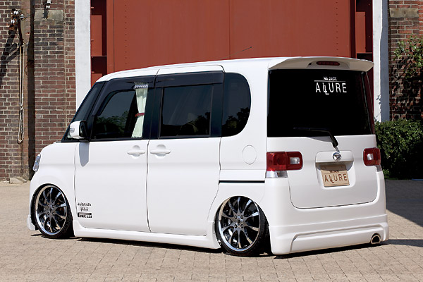 楽天市場】タント L375S リアウイング 塗装済 アリュール : クロノ