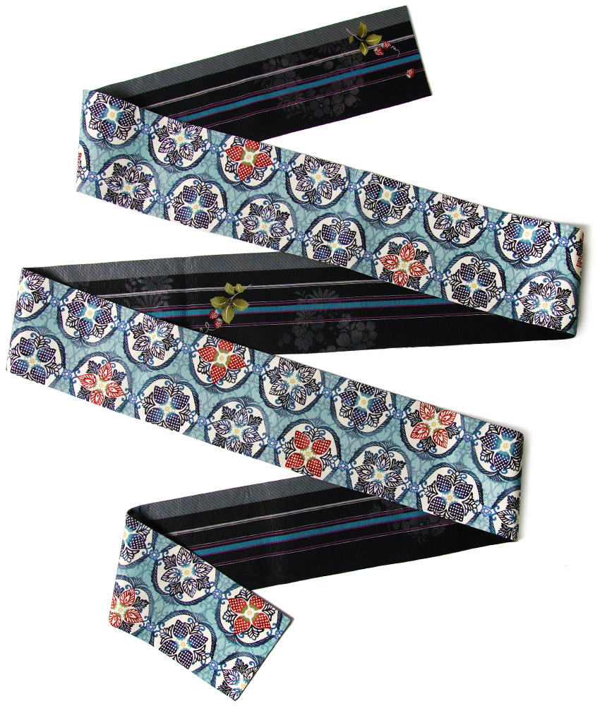 楽天市場】半幅帯 WAKKA 苺一会 イチゴ 青 水色 黒 帯締め風 縞 モダン