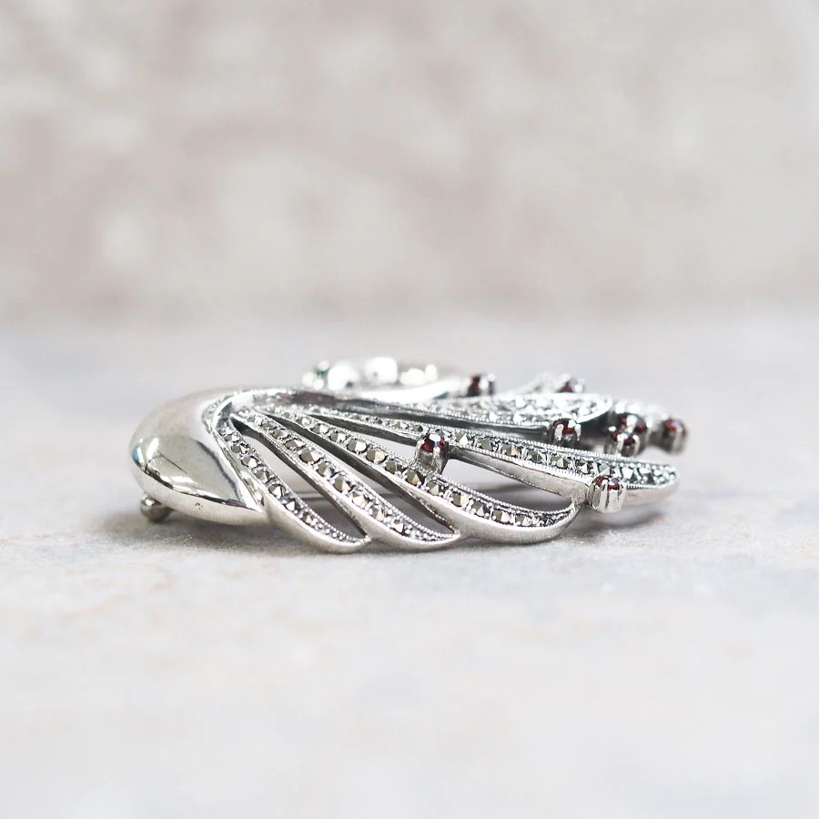 楽天市場】【碌山】 シルバーエメラルド＆ガーネット スワン