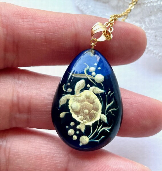 楽天市場】【天然琥珀】K18【琥珀 ネックレス】亀【インタリオ】カメオ