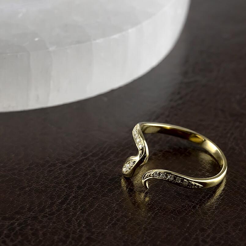 楽天市場】18金 リング 蛇 リング ダイヤモンド お守り イエロー