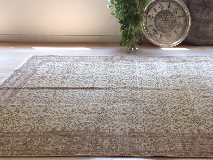 楽天市場】オーバーダイド ヴィンテージラグ ベージュ 276×166cm