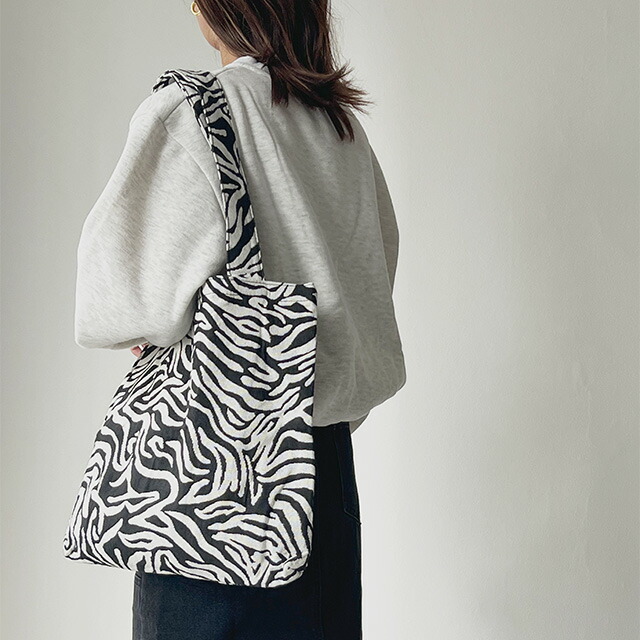 楽天市場】ネコポス配送 ジャガード ゼブラ柄 トートバッグ : THE