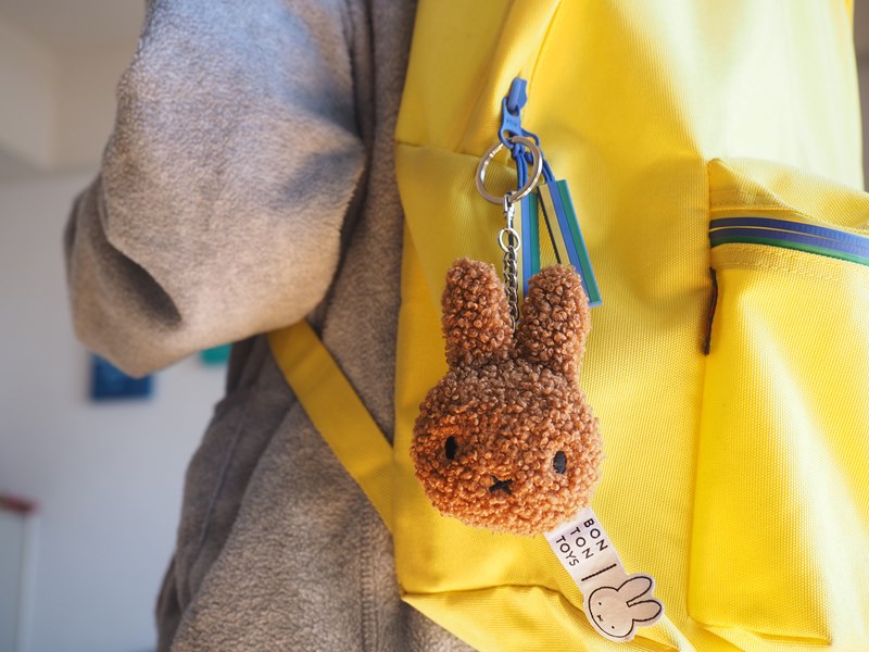 楽天市場】【BONTON TOYS】 Miffy Tiny Teddy Keychain | Cream / Pink