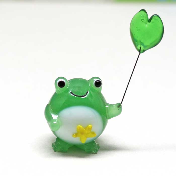 楽天市場】ガラス細工 アマガエルのお散歩(蓮の傘) カエル 蛙 かえる