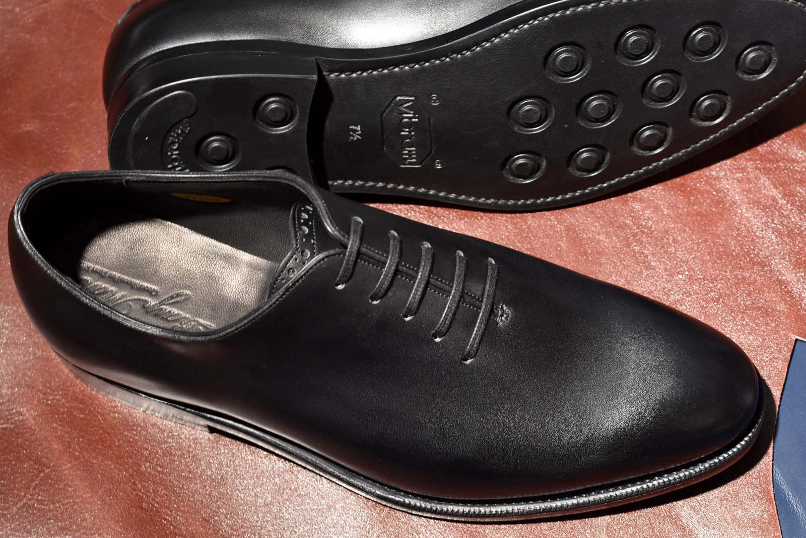 楽天市場】ホールカット ブラック Travis RAYMAR グッドイヤーウェルト