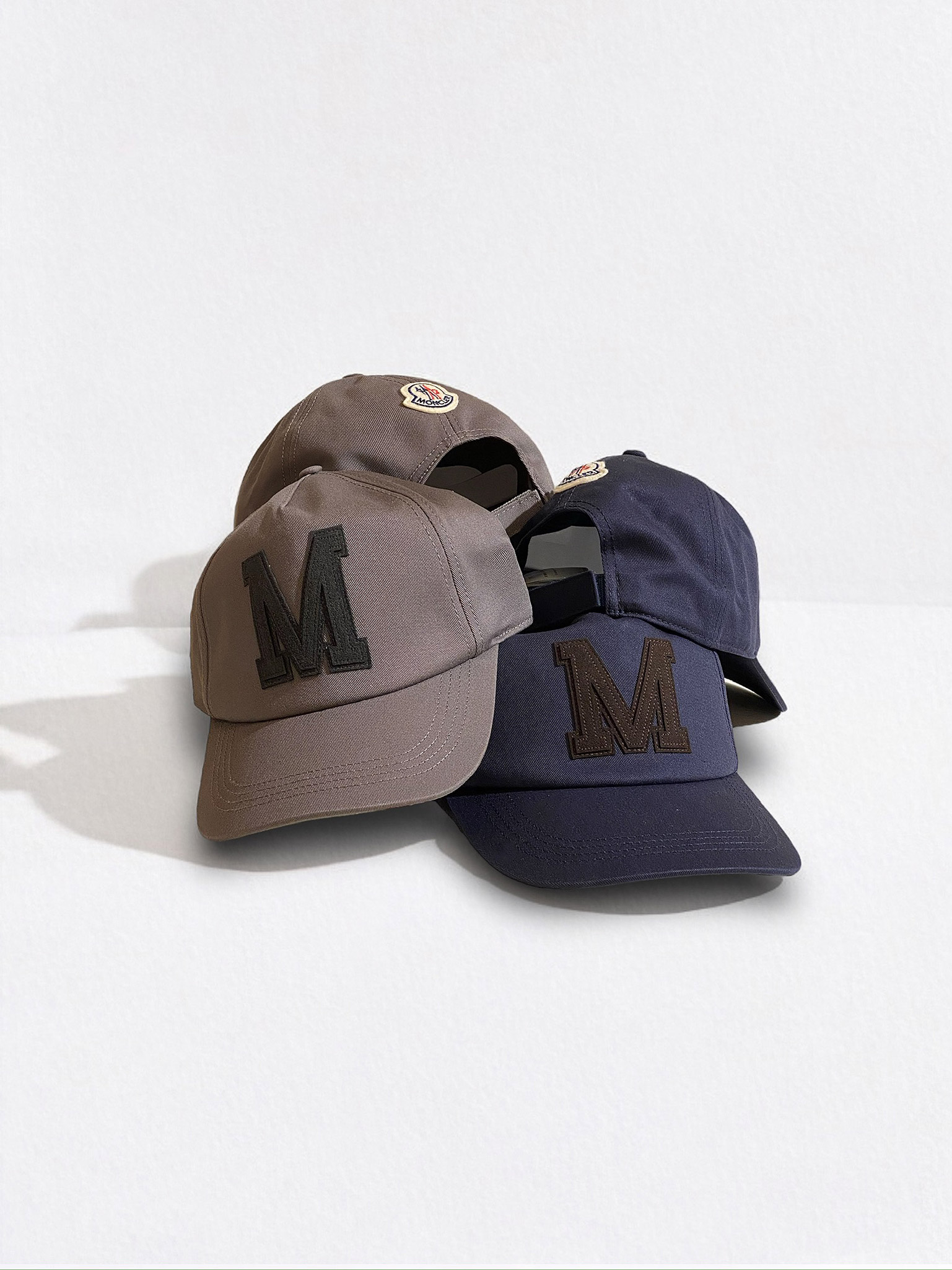 楽天市場】【定価59,400円(税込)】MONCLER モンクレール カレッジ